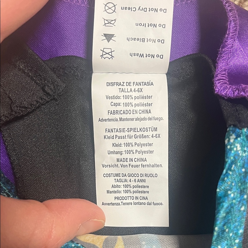 Disneys Frozen Anna Costume with Purple Cape - Picture 4 of 9